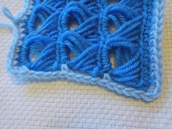 Wonderful DIY Crochet Broomstick Lace Scarf
