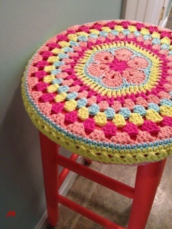 Free Crochet Pattern for a Stool Cover