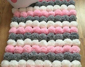 DIY Pom Pom Rug