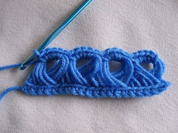 Wonderful DIY Crochet Broomstick Lace Scarf