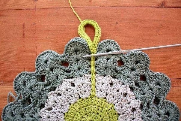 How to Crochet A Flower Pot Cozy