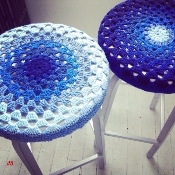 Free Crochet Pattern for a Stool Cover