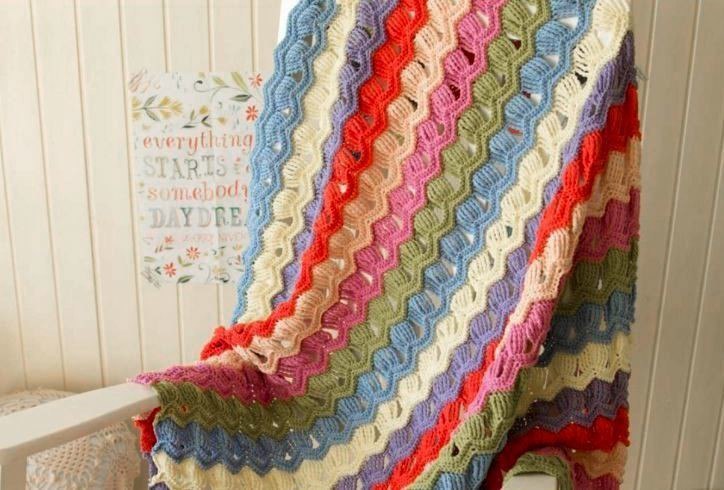 Vintage Fan Ripple Blanket