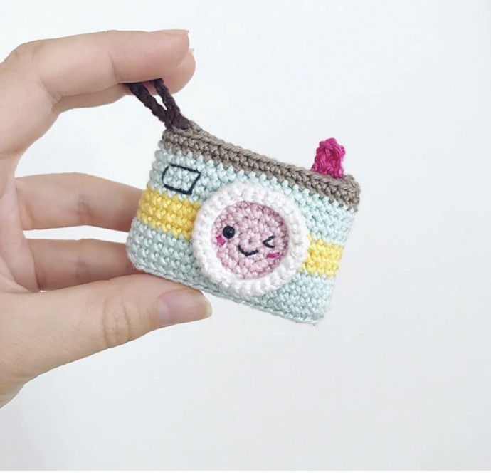 Create a Charming Kawaii Camera Keychain for Your Friends with Simple Steps Create a Charming Kawaii Camera Keychain for Your Friends with Simple Steps