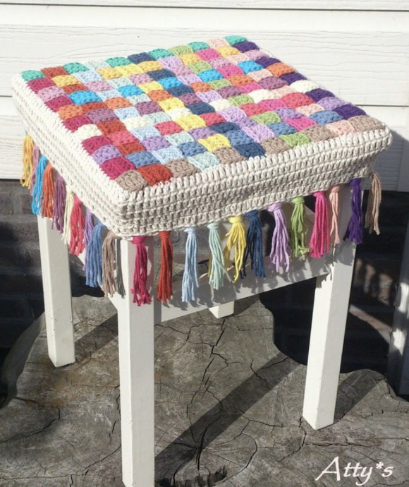 Create a Colorful and Comfy Crochet Stool Cover for Your Home Create a Colorful and Comfy Crochet Stool Cover for Your Home