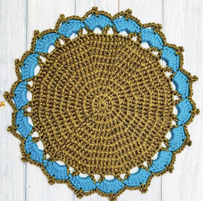 Super Easy and Quick Crochet Doily Placemat
