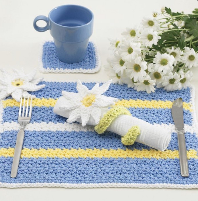 Daisy Table Setting