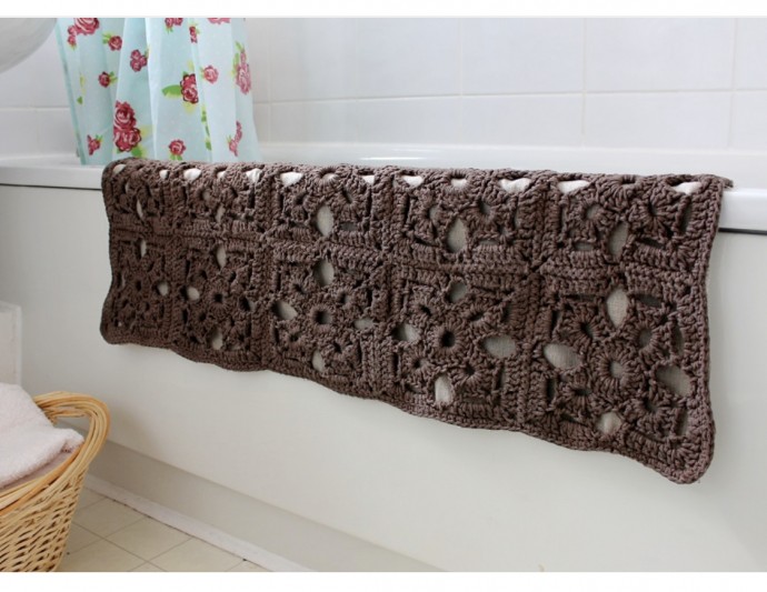Create Your Own Simple and Stylish Crochet Bath Mat – Easy DIY Guide