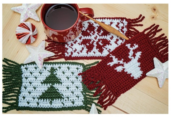 Make a Holiday Crochet Mug Rug