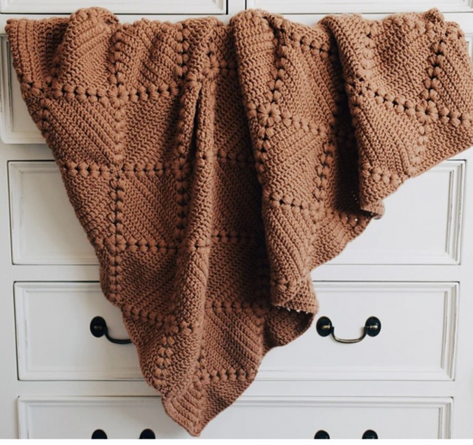 Create a Stunning Farmhouse Granny Square Blanket: A Comprehensive DIY Crochet Tutorial Create a Stunning Farmhouse Granny Square Blanket: A Comprehensive DIY Crochet Tutorial