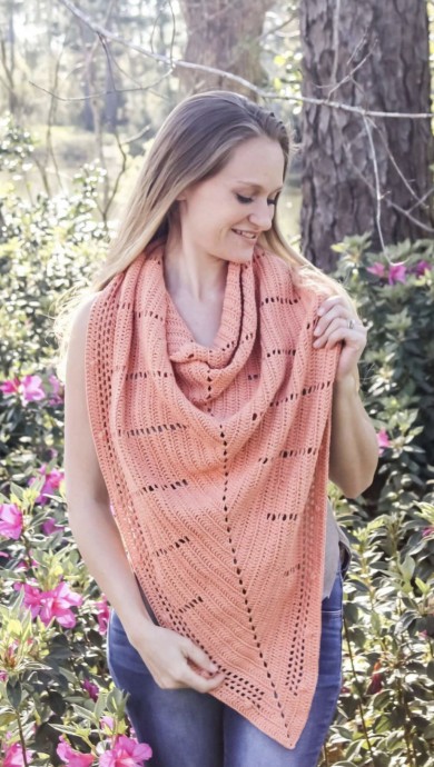 Create a Beautifully Simple Crochet Shawl for Every Season with Easy Instructions Create a Beautifully Simple Crochet Shawl for Every Season with Easy Instructions