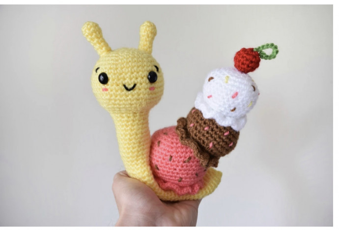 Create an Adorable Crochet Ice Cream Snail Toy for Babies with This Easy Tutorial Create an Adorable Crochet Ice Cream Snail Toy for Babies with This Easy Tutorial