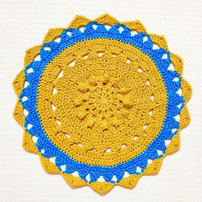 Discover the Elegance of Handmade Crochet Placemats: Easy Patterns for Home Decor Discover the Elegance of Handmade Crochet Placemats: Easy Patterns for Home Decor