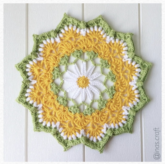 Beautiful Daisily Doily