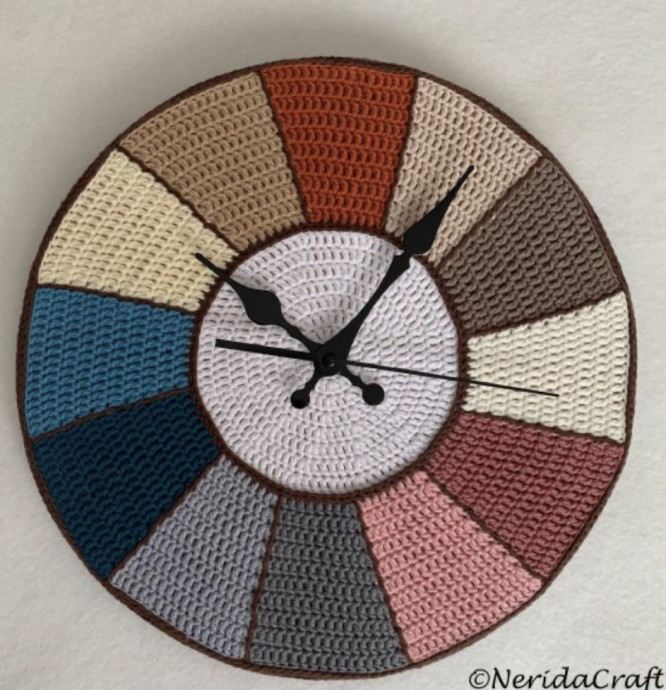 DIY Crochet Wall Clock