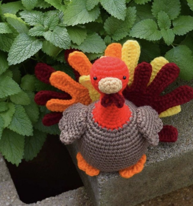 Thanksgiving Amigurumi Hand Turkey