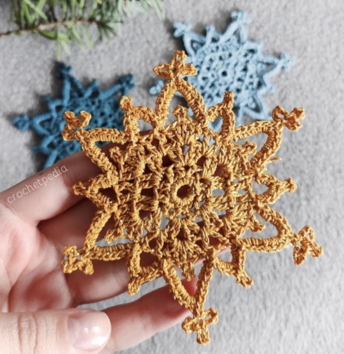 Make a Frosty Star Snowflake