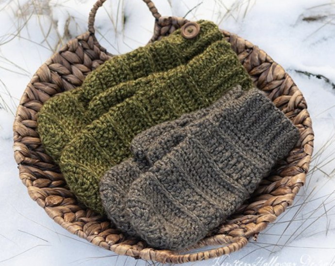 Simple Wanderlust Mittens