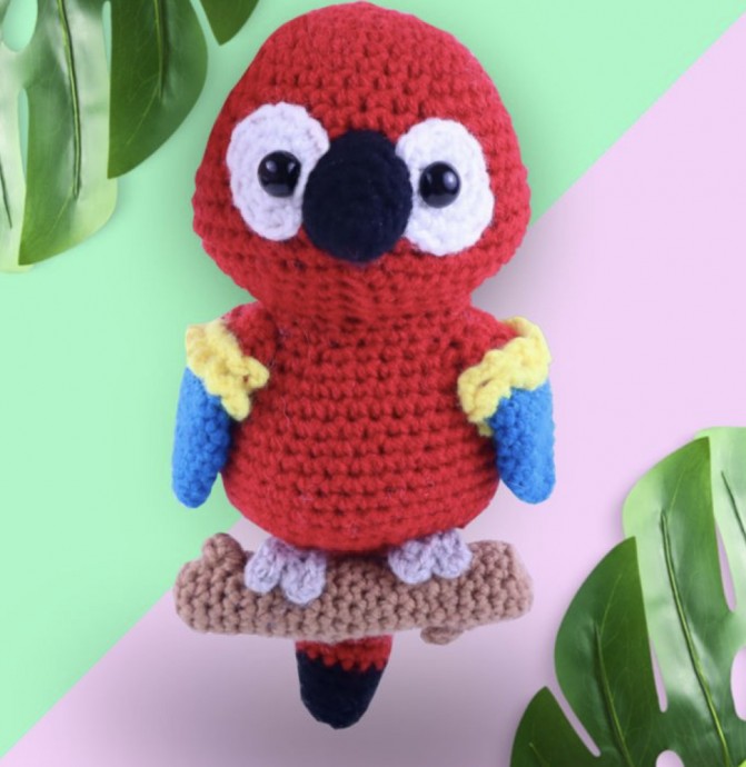 Easy and Colorful Amigurumi Parrot Pattern for Beginners Easy and Colorful Amigurumi Parrot Pattern for Beginners