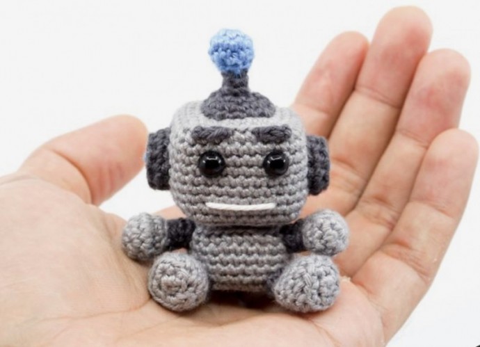 Cute Amigurumi Robot