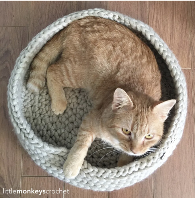 Easy Chic Cat Bed