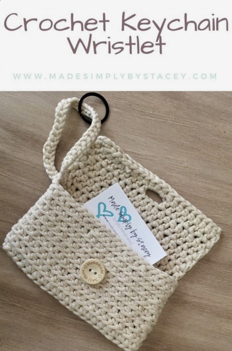 Super Cute and Easy Crochet Keychain Wristlet