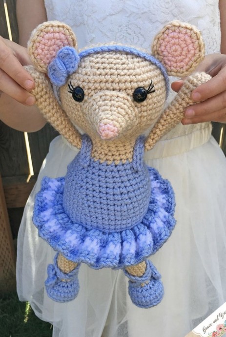 Create Your Own Lovely Ballerina Mouse Stuffed Toy with This Easy Crochet Pattern Create Your Own Lovely Ballerina Mouse Stuffed Toy with This Easy Crochet Pattern