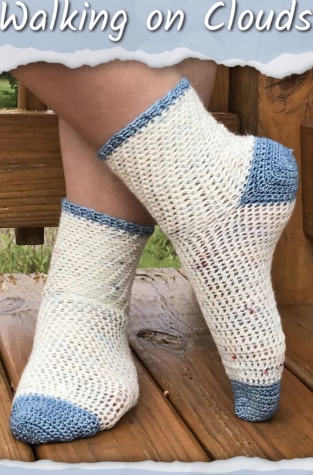 Create Your Own Comfortable Crochet Socks - DIY Tutorial for Walking on Clouds Create Your Own Comfortable Crochet Socks - DIY Tutorial for Walking on Clouds