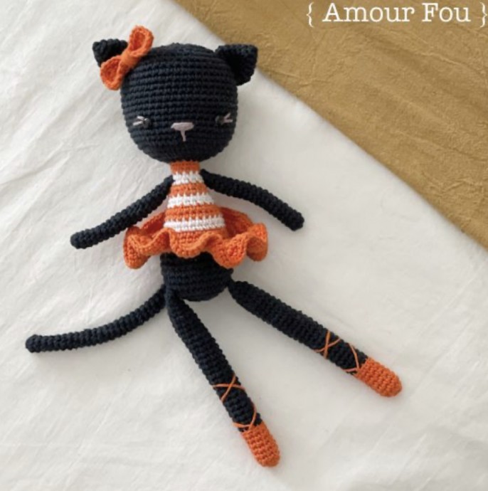 Meet Octavia The Black Cat: The Perfect Gift and Toy for Kids Meet Octavia The Black Cat: The Perfect Gift and Toy for Kids