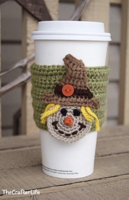 Create Your Own Colorful DIY Scarecrow Applique with Easy Crochet Tutorial Create Your Own Colorful DIY Scarecrow Applique with Easy Crochet Tutorial