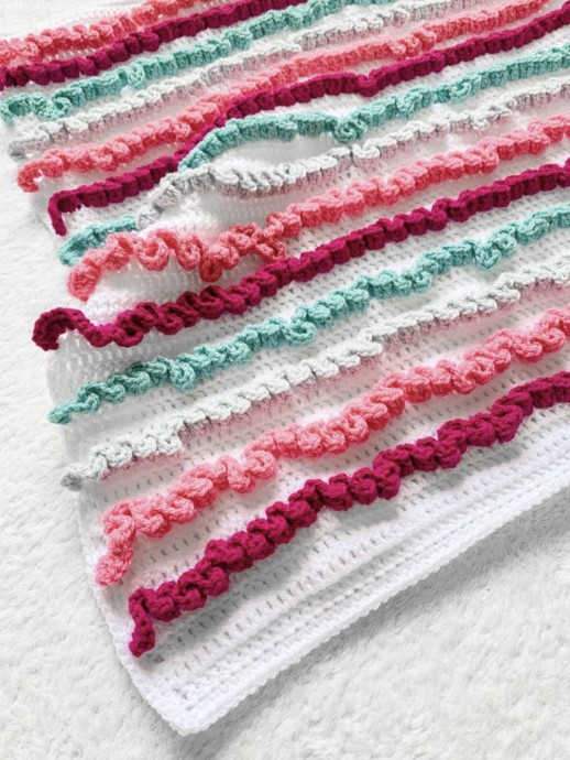 Create a Beautiful Baby Blanket with Colorful Ruffles – Free Crochet Pattern Create a Beautiful Baby Blanket with Colorful Ruffles – Free Crochet Pattern