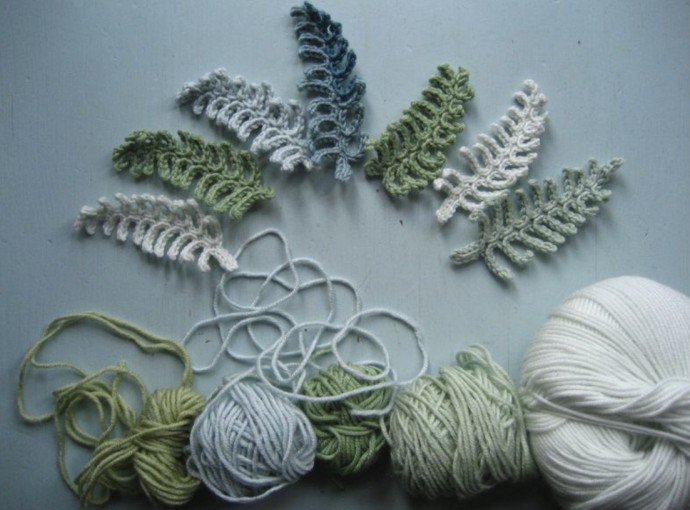 DIY Crochet Fern Leaf