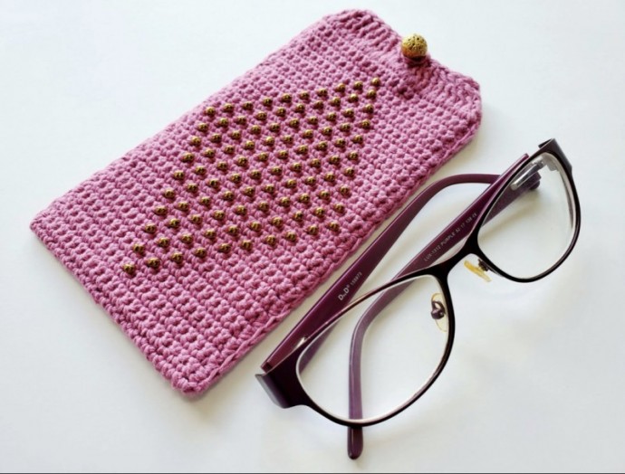 How To Crochet Beaded Eyeglass Case
