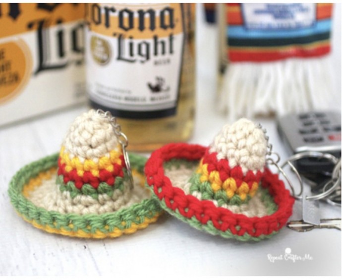 DIY Crochet Sombrero Keychain