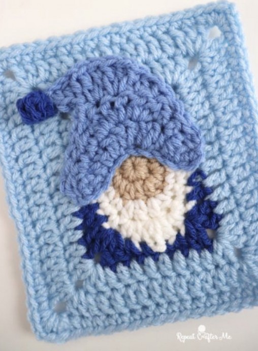 Crochet a Gnome Granny Square