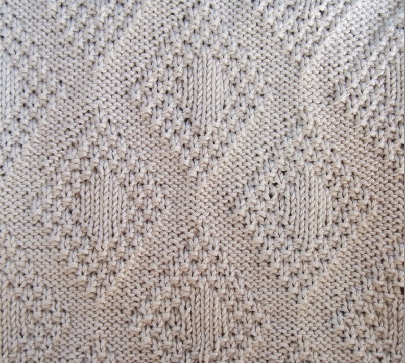 ​Moss Bordered Diamonds Knit Stitch