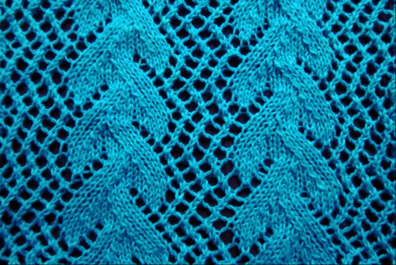 ​Braided Leaves Knit Stitch