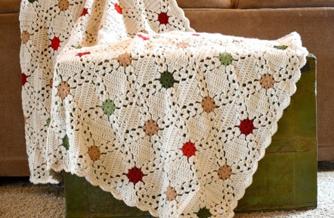 Helping our users. ​Crochet Granny Square Afghan.