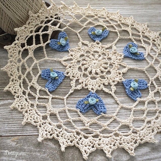 Helping our users. ​Crochet Hearts Doily.