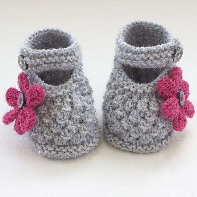 Inspiration. Knit Baby Booties.