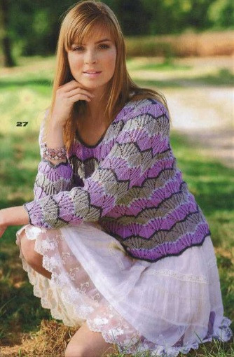 Multicolored Stripped Pullover Multicolored Stripped Pullover