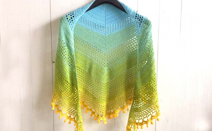 Rainbow Crochet Shawl with Pompoms Border Rainbow Crochet Shawl with Pompoms Border