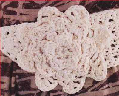 ​Crochet Belt with Flowers