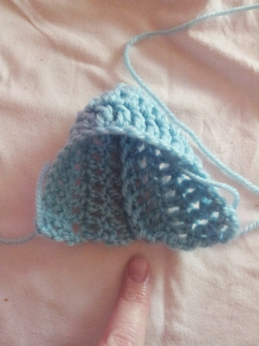 Helping our users. ​Crochet Elsa Cape for Baby Girl.