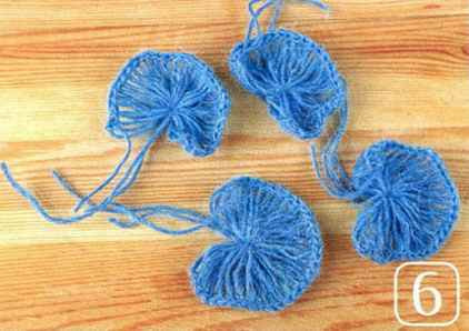 How to Create a Beautiful Crochet Rose Using Light-Blue Twist Yarn How to Create a Beautiful Crochet Rose Using Light-Blue Twist Yarn