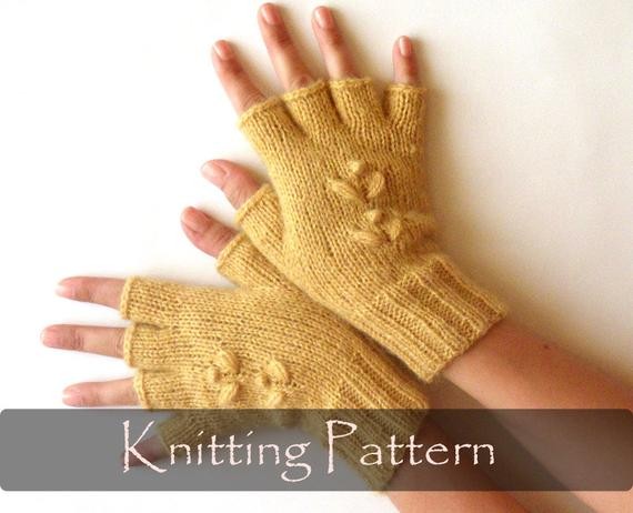 Inspiration. Knit Fingerless Gloves.