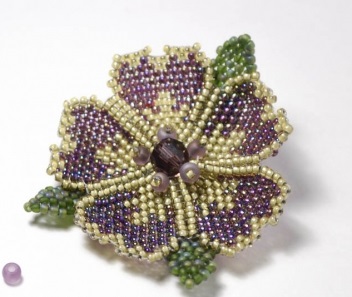 ​Beaded Flower Brooch