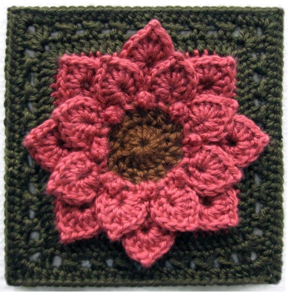 Helping our users. ​Crochet Crocodile Flower.