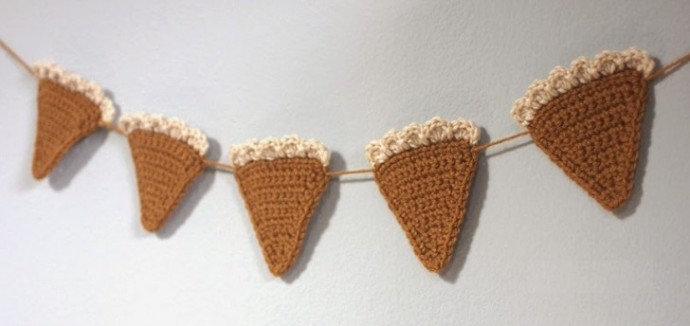 ​Pumpkin Pie Garland