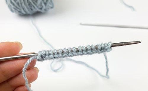 ​Cable Stitches Cast